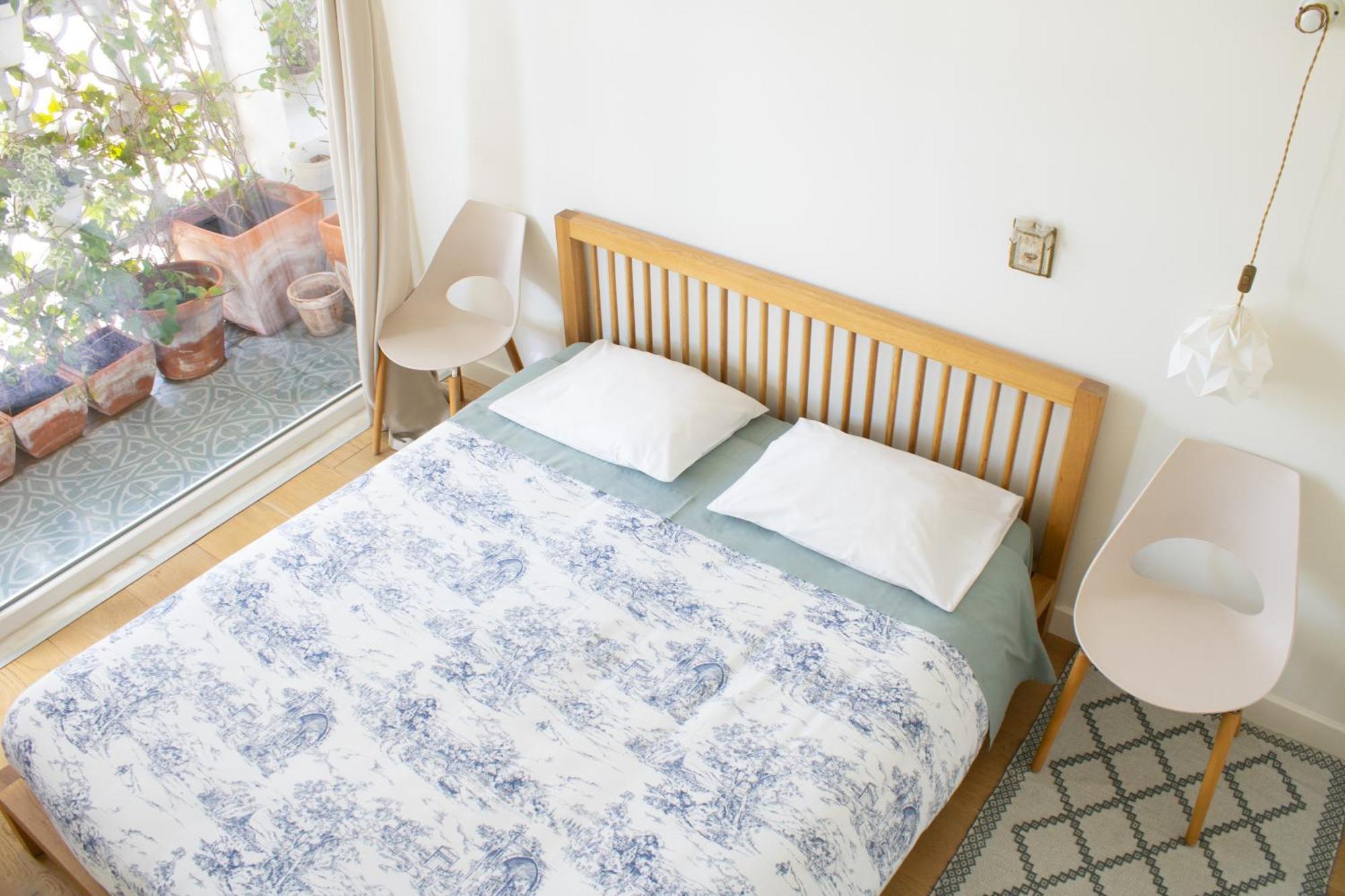 Avec Salle De Bain Privee Et Balcon Vegetal A Lisbonne Amoreiras * Lissabon